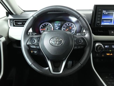 Used 2021 Toyota RAV4 XLE w/ Convenience Package image 16