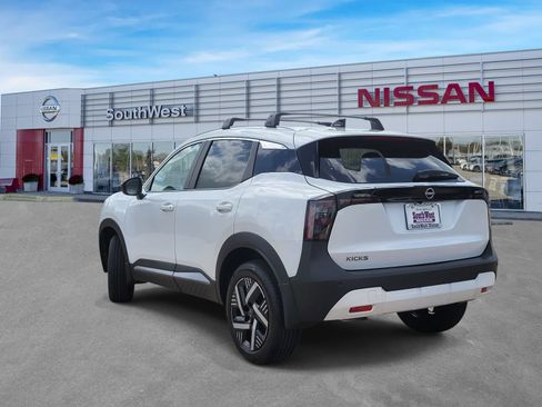 New 2026 Nissan Kicks SV w/ Cold Weather Package FWD image 7