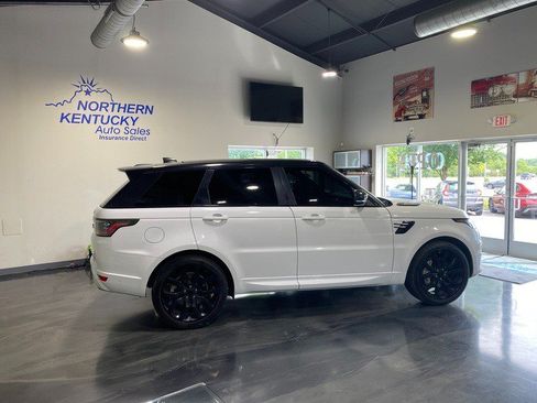 Used 2018 Land Rover Range Rover Sport HSE AWD/4WD image 2