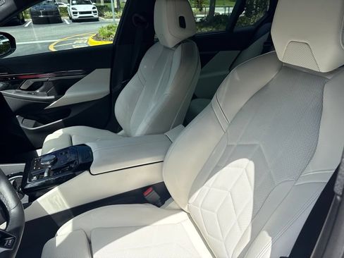 Used 2025 BMW i5 eDrive40i w/ M Sport Package RWD image 5