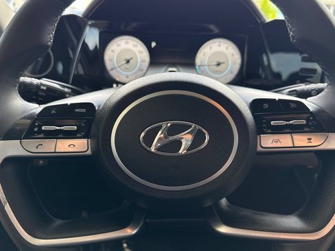 Used 2021 Hyundai Elantra SEL w/ Convenience Package FWD image 22