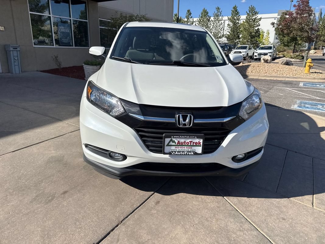 Used 2017 Honda HR-V EX image 3