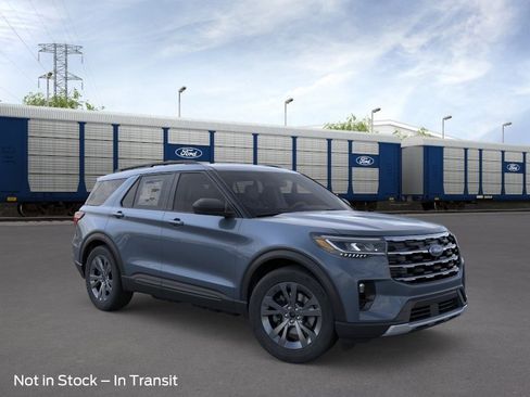 New 2026 Ford Explorer Active w/ Active Comfort Package AWD/4WD image 7