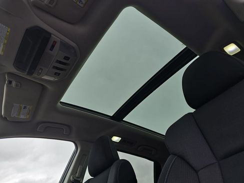 Used 2019 Subaru Ascent Premium w/ Popular Package #2A AWD/4WD image 32