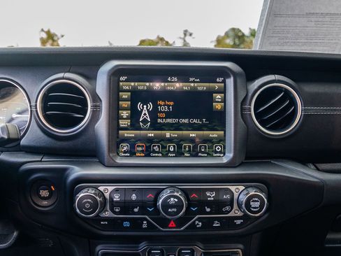 Used 2021 Jeep Wrangler Unlimited Sahara w/ Cold Weather Group image 34