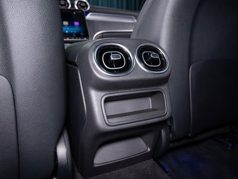 Used 2026 Mercedes-Benz GLC 300 4MATIC image 25