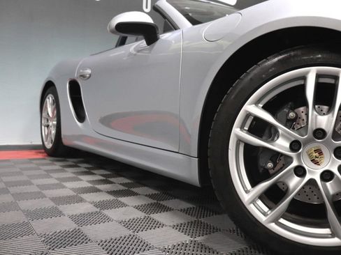 Used 2015 Porsche Boxster w/ Sport Chrono Package RWD image 76