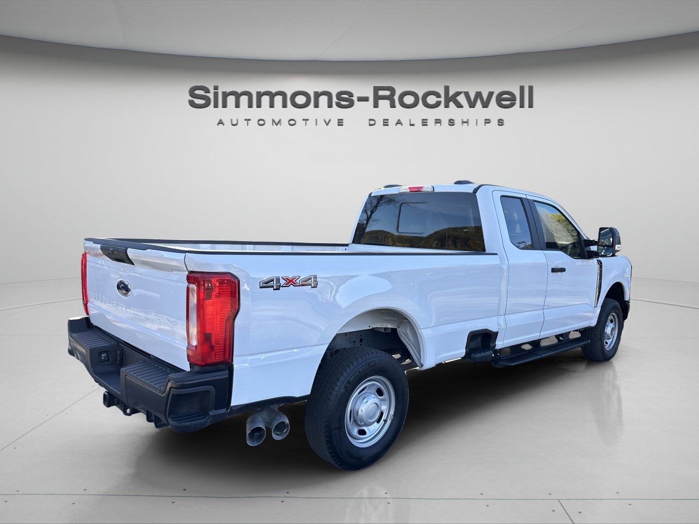 Used 2025 Ford F250 XL AWD/4WD image 5