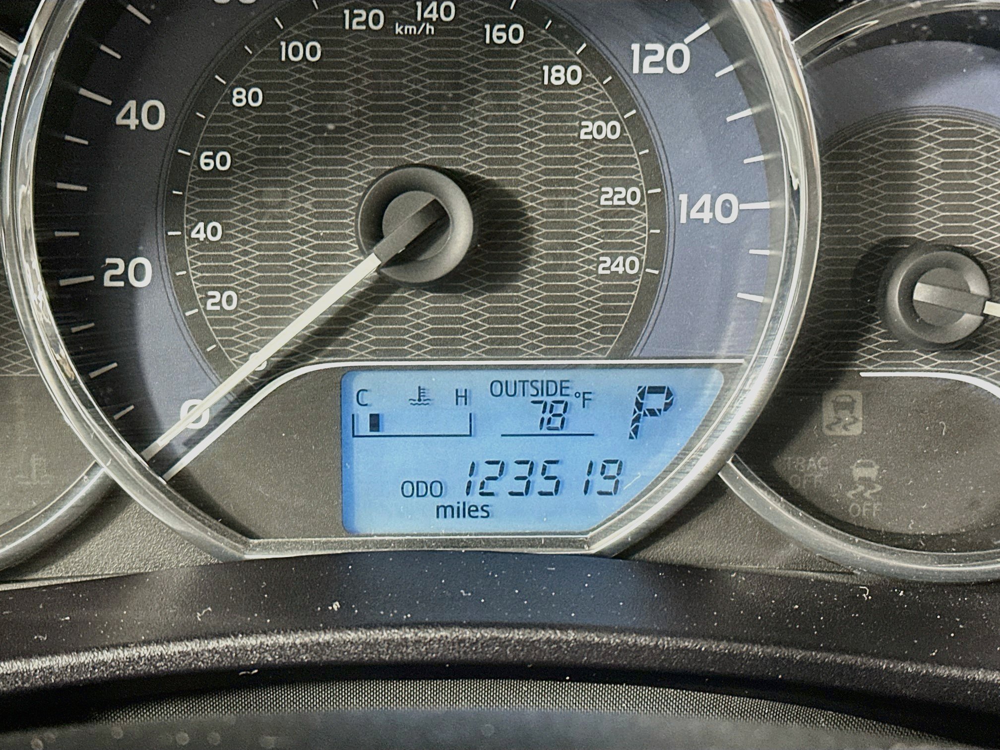 Used 2014 Toyota Corolla LE FWD image 18