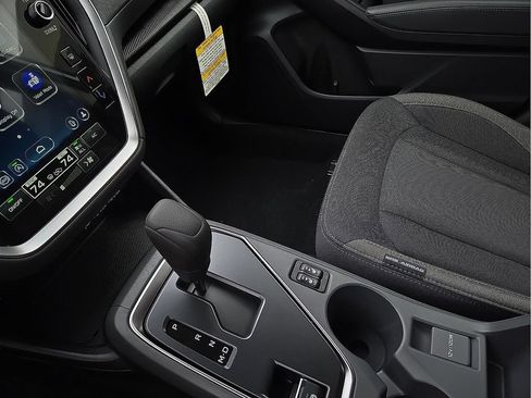 Certified 2025 Subaru Crosstrek 2.5i Premium AWD/4WD image 21