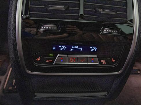 Used 2022 BMW X5 xDrive40i w/ Premium Package image 43