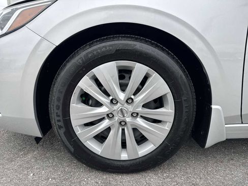 Used 2023 Nissan Sentra S image 12