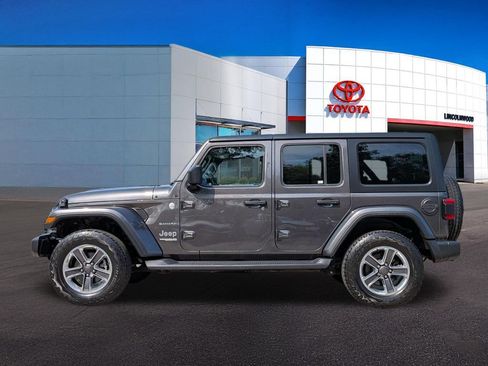 Used 2018 Jeep Wrangler Unlimited Sahara w/ LED Lighting Group AWD/4WD image 13