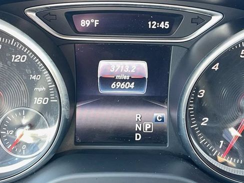 Used 2018 Mercedes-Benz CLA 250 image 18