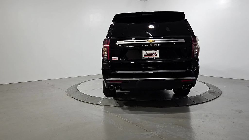 Used 2024 Chevrolet Tahoe High Country AWD/4WD image 4