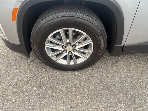 Certified 2023 Chevrolet Traverse LT AWD/4WD image 9
