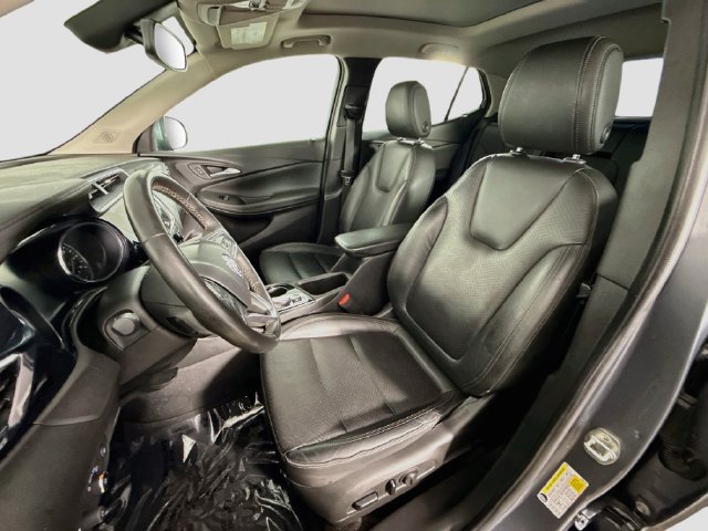 Used 2020 Buick Encore GX Essence w/ Experience Buick Package AWD/4WD image 21