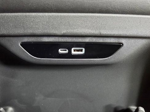 New 2026 Chrysler Pacifica Limited w/ S Appearance Package image 34