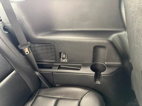 Used 2020 Ford Explorer XLT w/ Equipment Group 202A RWD image 38