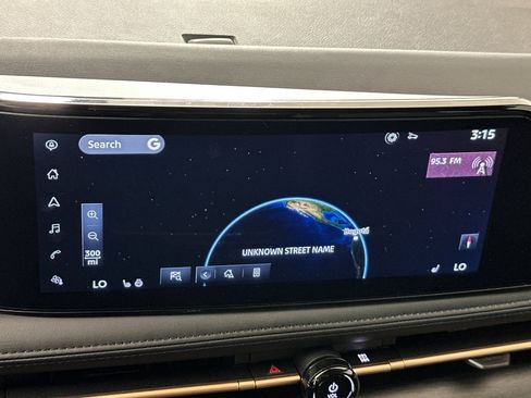 Used 2024 Nissan Ariya AWD image 18