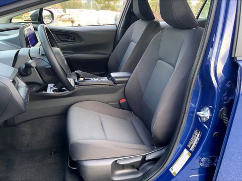 Certified 2024 Toyota Prius LE image 7