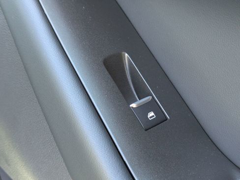 New 2026 Ford Explorer ST-Line w/ ST-Line Street Pack image 39