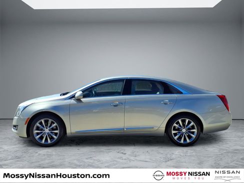 Used 2014 Cadillac XTS image 5