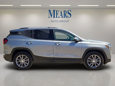 Used 2024 GMC Terrain SLT AWD/4WD image 6