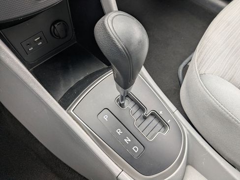 Used 2016 Hyundai Accent SE FWD image 21
