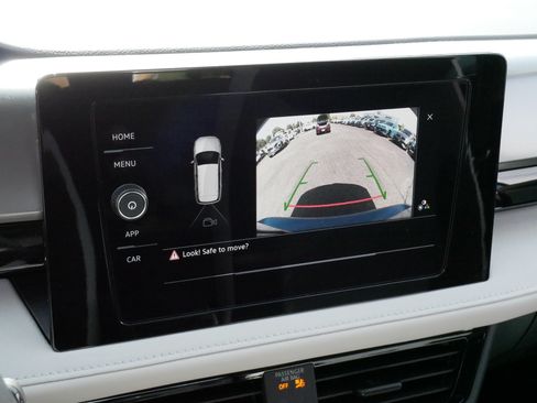 Certified 2025 Volkswagen Taos S AWD/4WD image 29