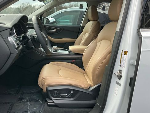 Used 2025 Audi Q7 3.0T Prestige w/ Prestige Package image 34