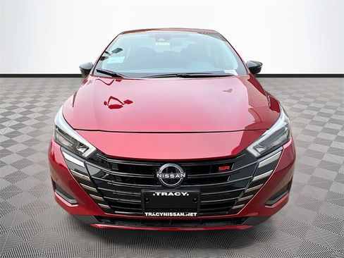 New 2025 Nissan Versa SR image 2