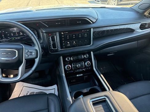 Used 2024 GMC Yukon Denali w/ LPO, Floor Liner Package AWD/4WD image 24