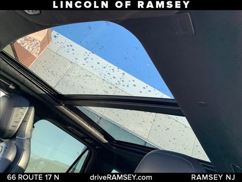 Used 2021 Lincoln Navigator Reserve w/ Luxury Package image 14