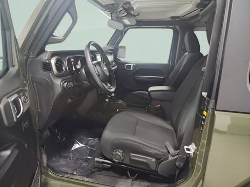 Used 2020 Jeep Wrangler Sport image 20