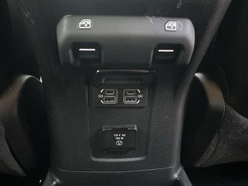 Used 2022 Jeep Wrangler Unlimited Sahara w/ Cold Weather Group image 37