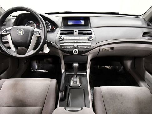 Used 2010 Honda Accord LX-P image 3