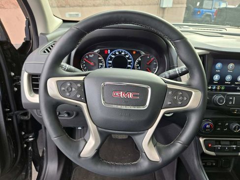 Used 2024 GMC Terrain Denali w/ Denali Premium Package image 20