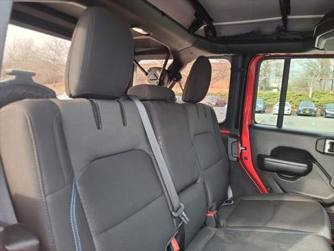Certified 2023 Jeep Wrangler Unlimited Rubicon 4xe AWD/4WD image 31