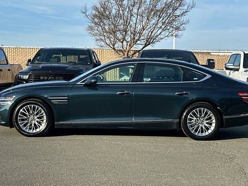 Used 2023 Genesis G80 2.5T image 7