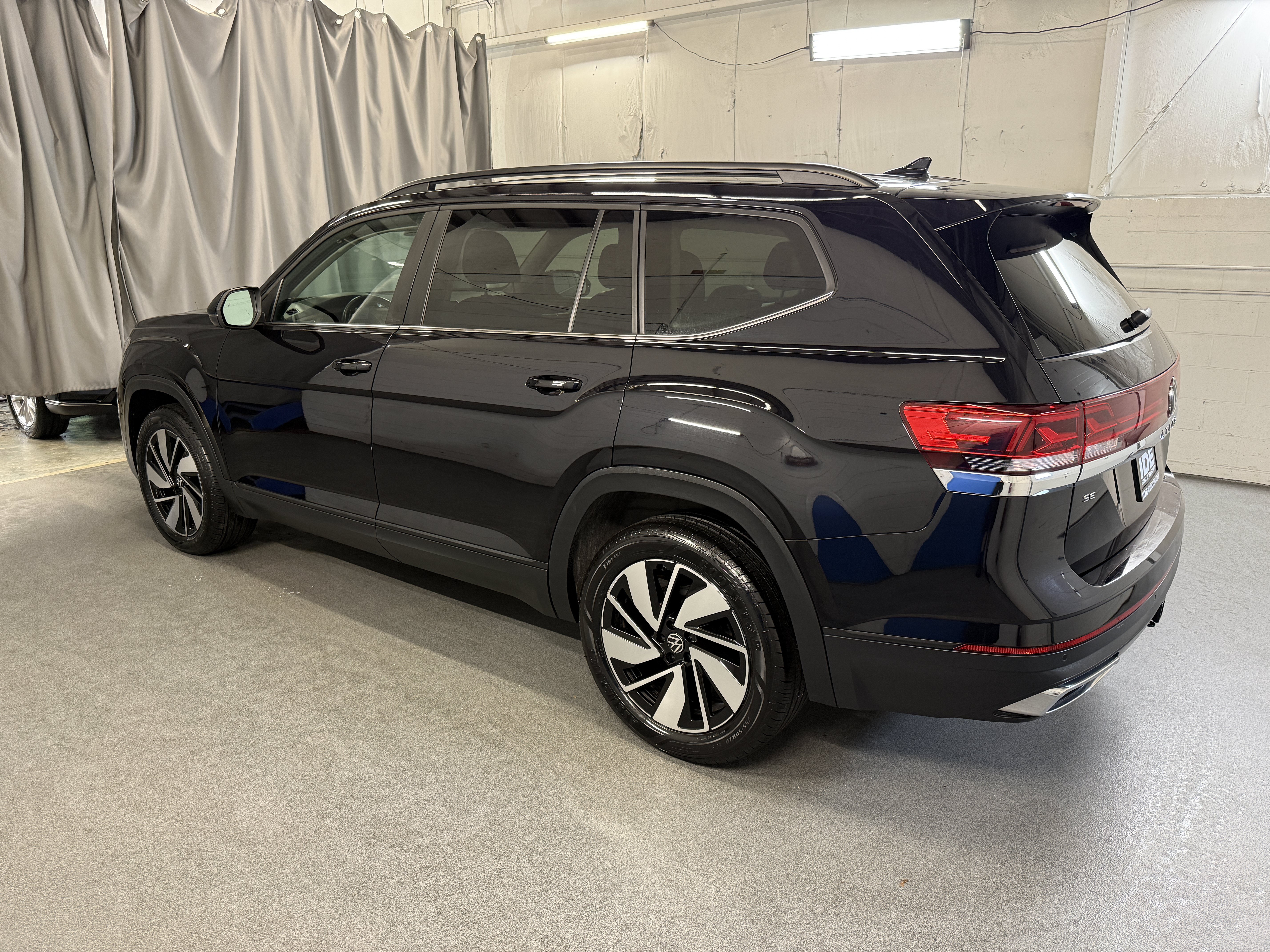 Certified 2024 Volkswagen Atlas SE AWD/4WD image 6