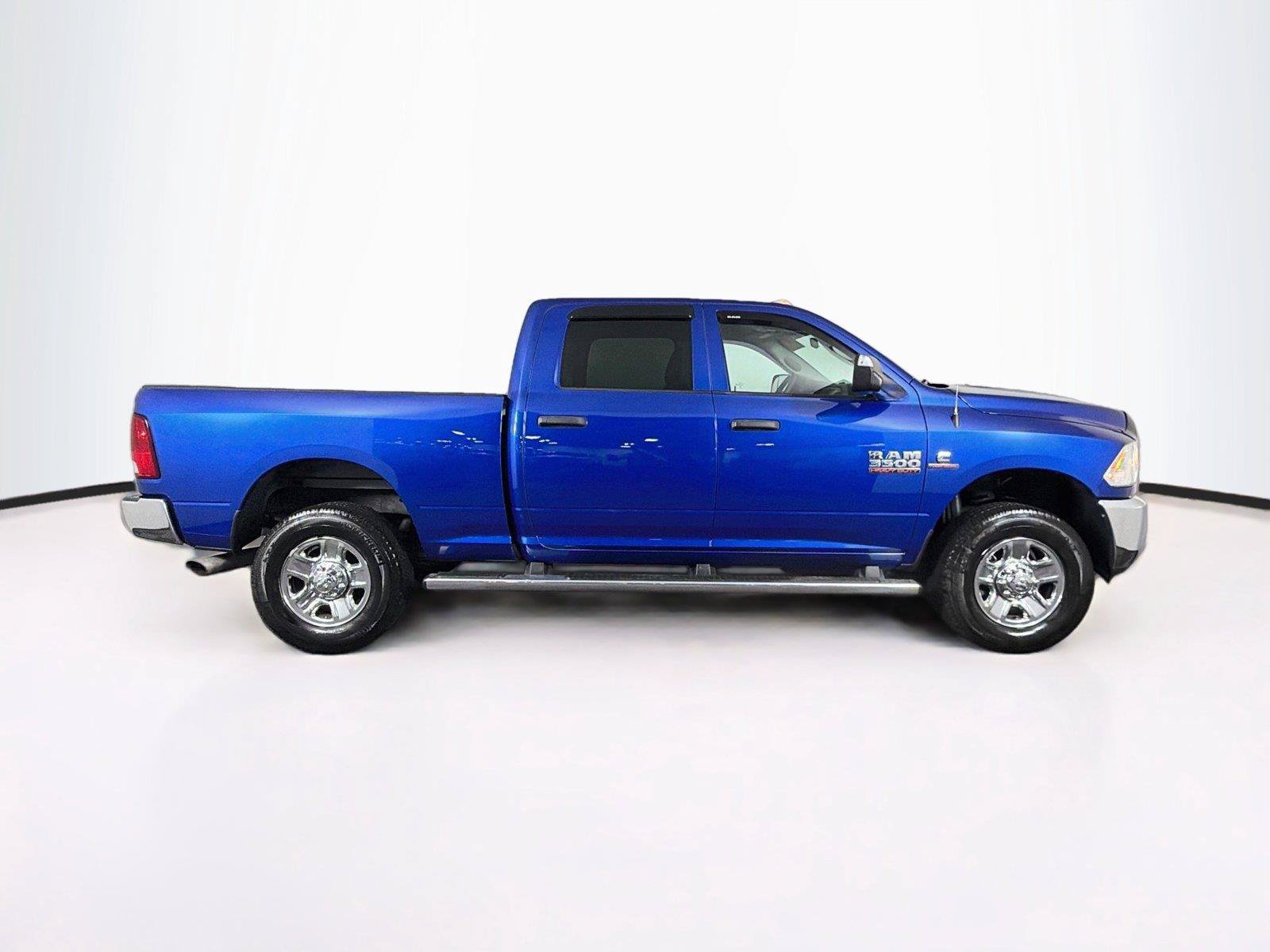Used 2018 RAM 3500 Tradesman w/ Chrome Appearance Group AWD/4WD image 12
