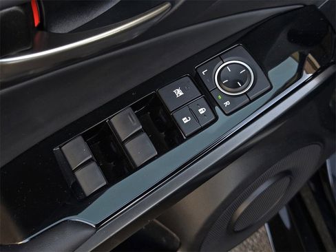 Used 2024 Lexus IS 300 F Sport image 11