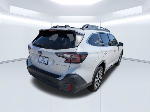 Used 2020 Subaru Outback Premium AWD/4WD image 4