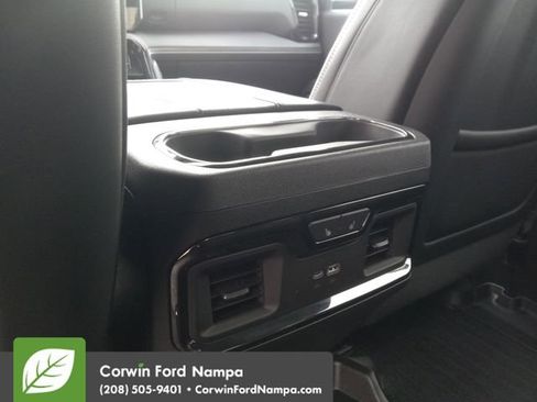 Used 2024 GMC Sierra 2500 AT4X image 27