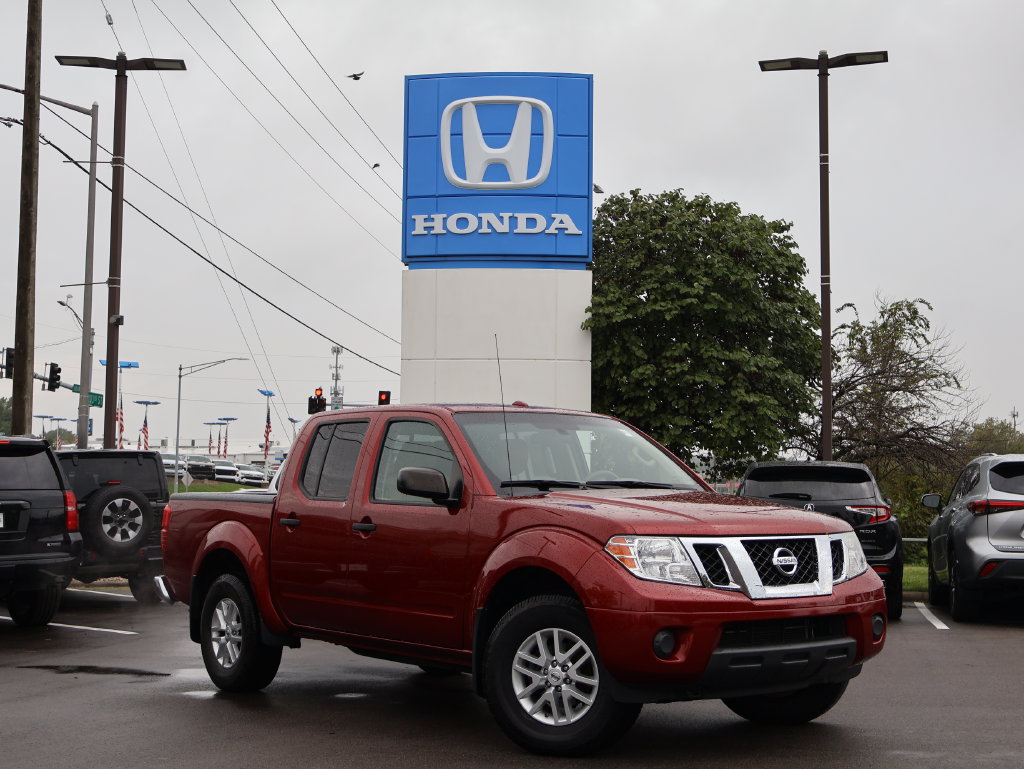 Used 2016 Nissan Frontier SV AWD/4WD image 1