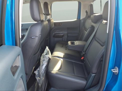 New 2026 Ford Maverick Lariat w/ Black Appearance Package image 17