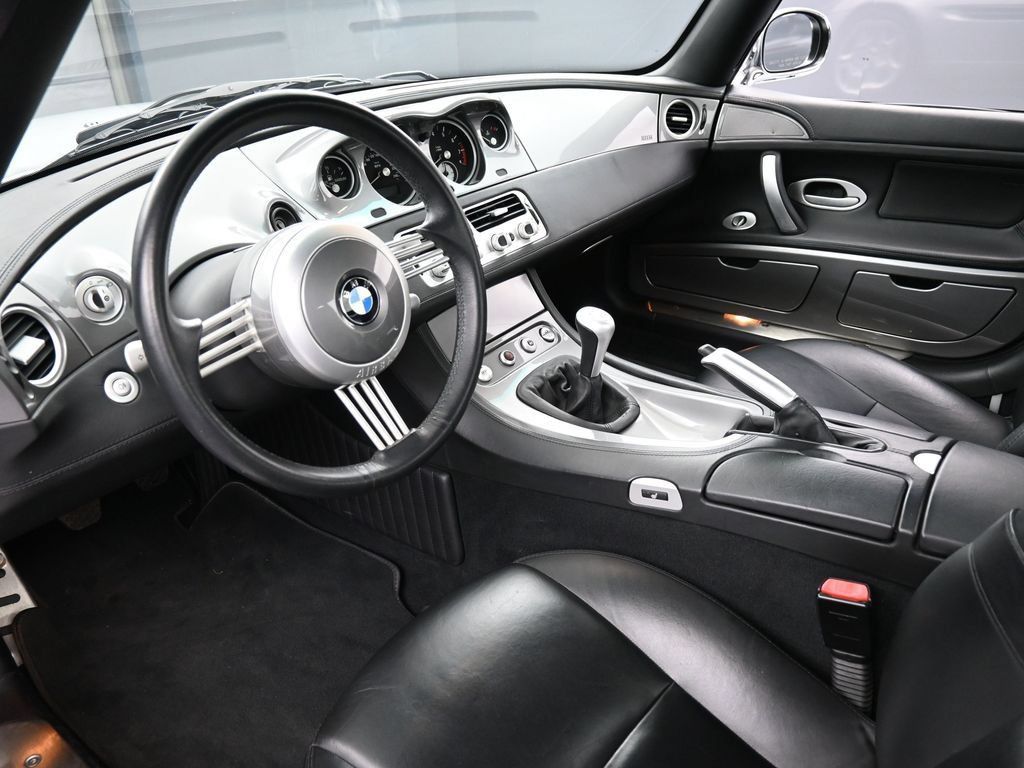 Used 2001 BMW Z8 RWD image 4
