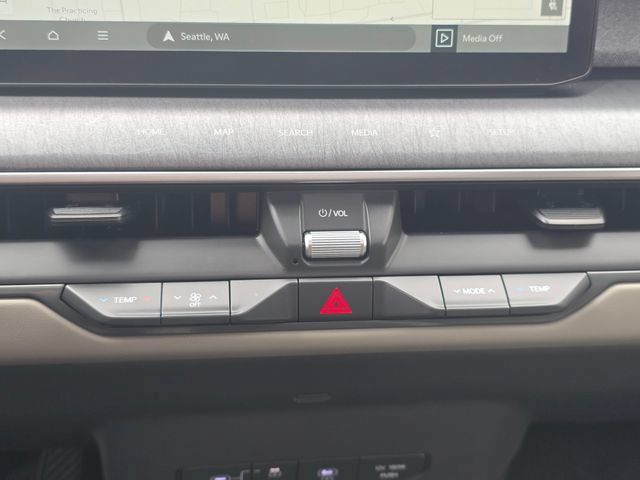 Certified 2024 Kia EV9 Wind AWD/4WD image 33