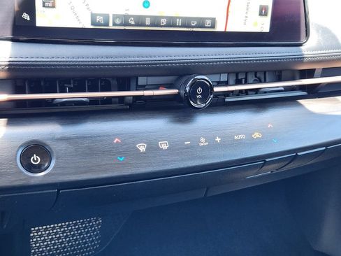 Certified 2024 Nissan Ariya AWD image 17